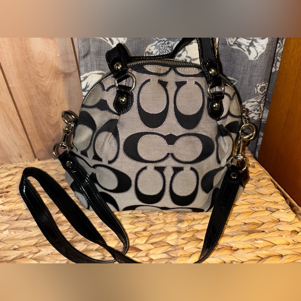Gorgeous Vintage Coach Poppy Black Logo Canvas Dome Satchel - Picture 7 of 13